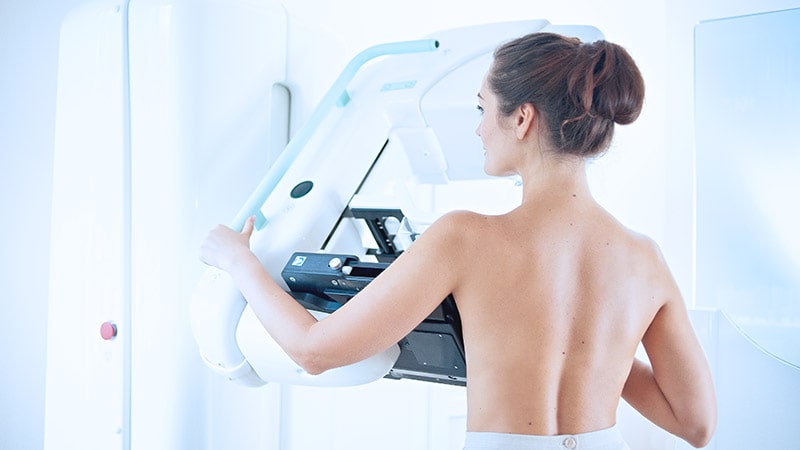 Rak piersi: Jakie badania wykonać w kierunku onkologii kobiecej?