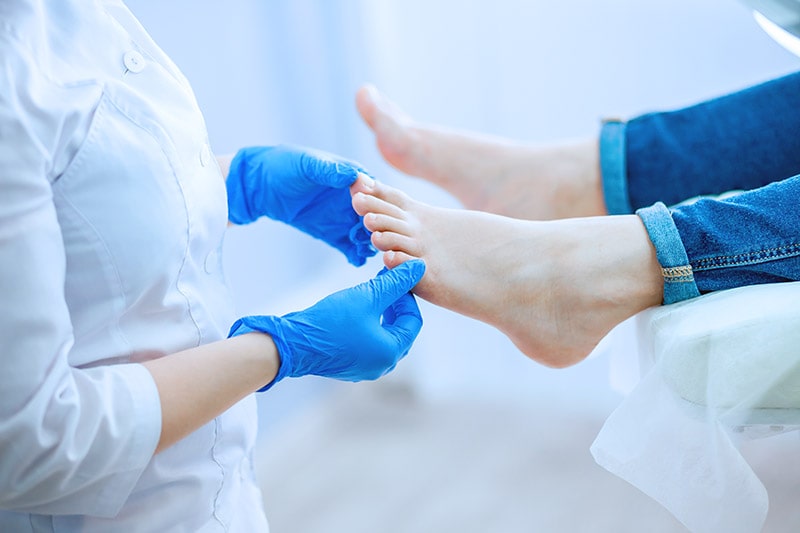 Choroby widoczne na stopach – na co chorujesz?
