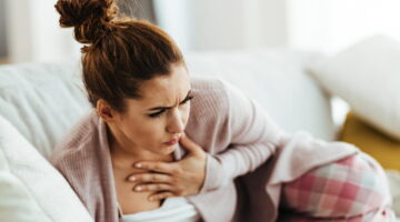 Refluks — objawy, dieta, czego unikać