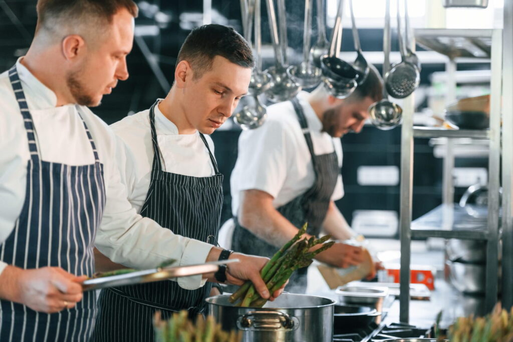 Badania sanitarno-epidemiologiczne dla gastronomii: jak wygląda procedura?